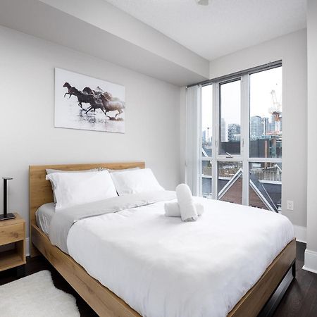 Dwtn Condo Near Cn Tower! W/ Free Parking Торонто Экстерьер фото