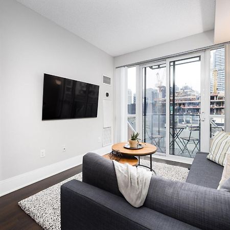 Dwtn Condo Near Cn Tower! W/ Free Parking Торонто Экстерьер фото