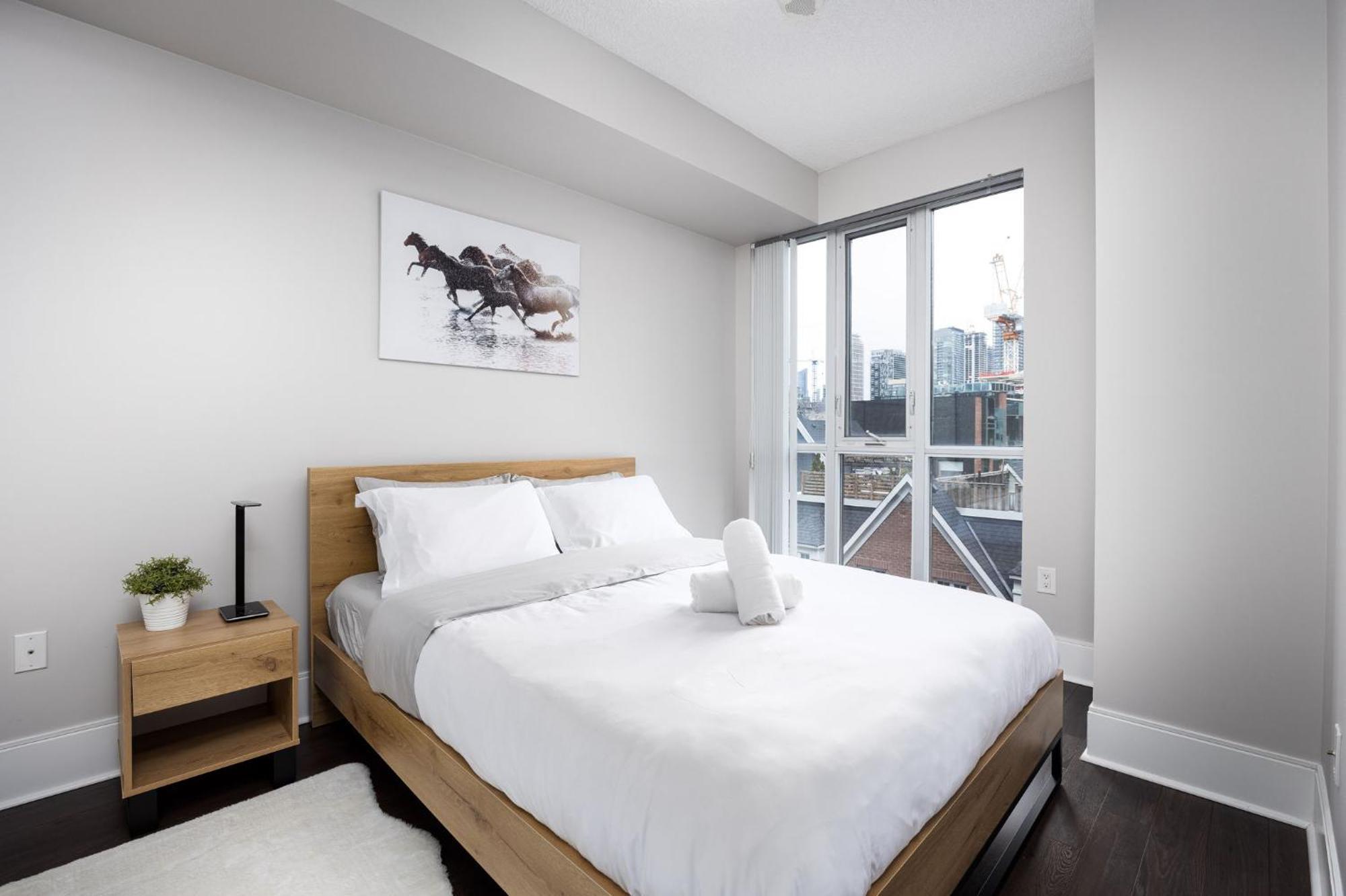 Dwtn Condo Near Cn Tower! W/ Free Parking Торонто Экстерьер фото