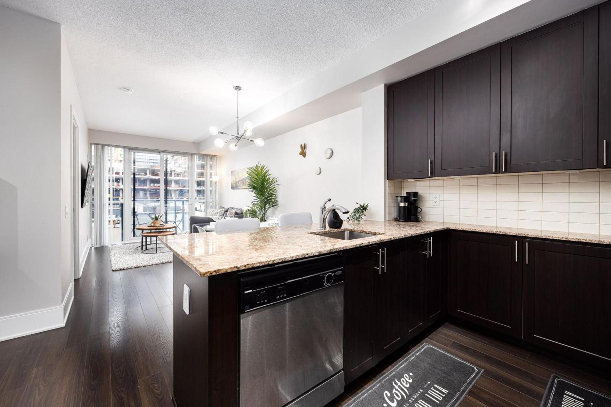 Dwtn Condo Near Cn Tower! W/ Free Parking Торонто Экстерьер фото